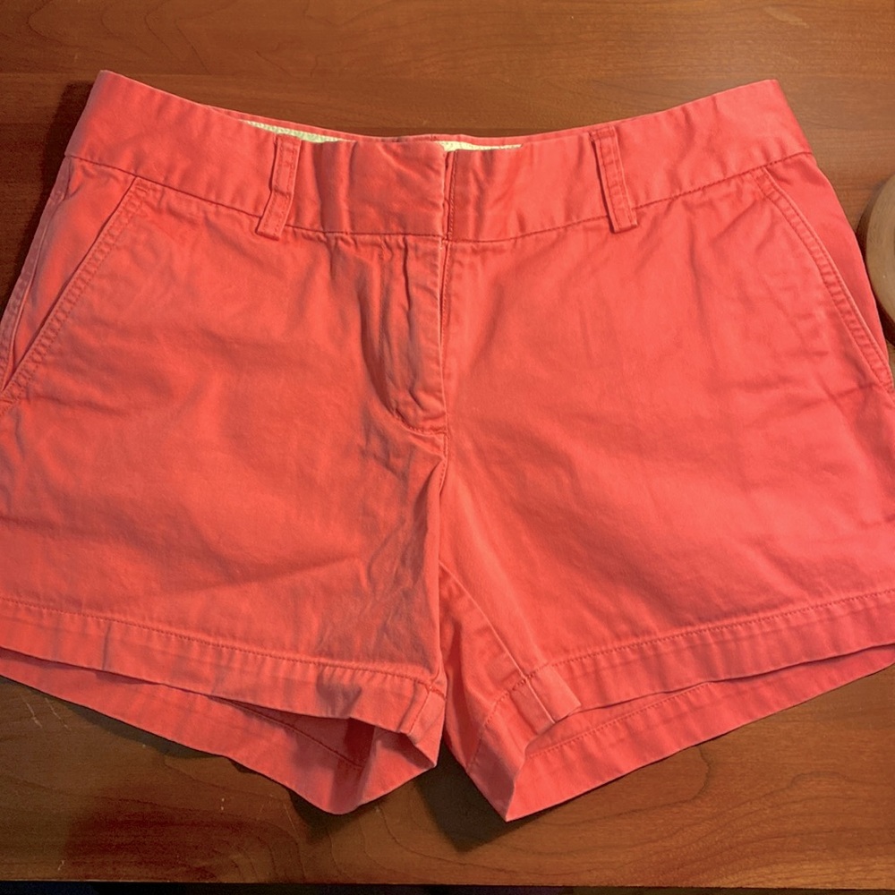 Vineyard Vines shorts size 6